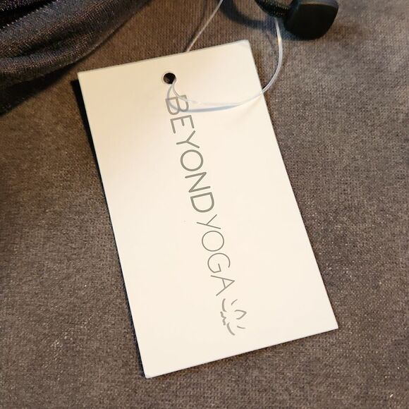 New Beyond Yoga Black Scarf Infinity Scarf With Pocket - Picture 7 of 10